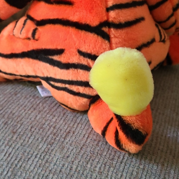 Vintage Tigger Plush - Picture 5 of 7